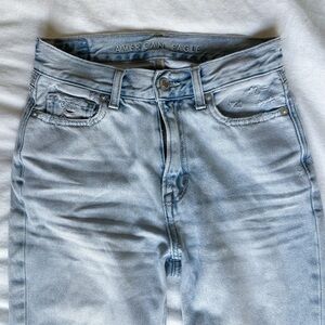 American Eagle Light Wash Mom Jeans with Distressed Accents (Pockets)